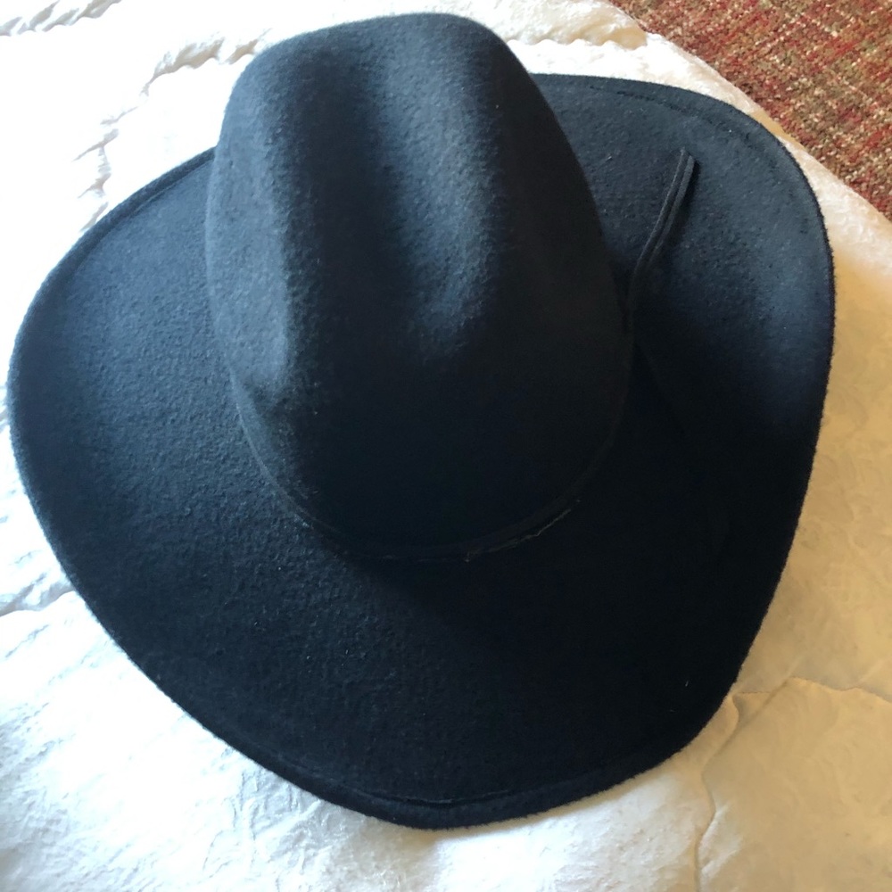 Fedora hat